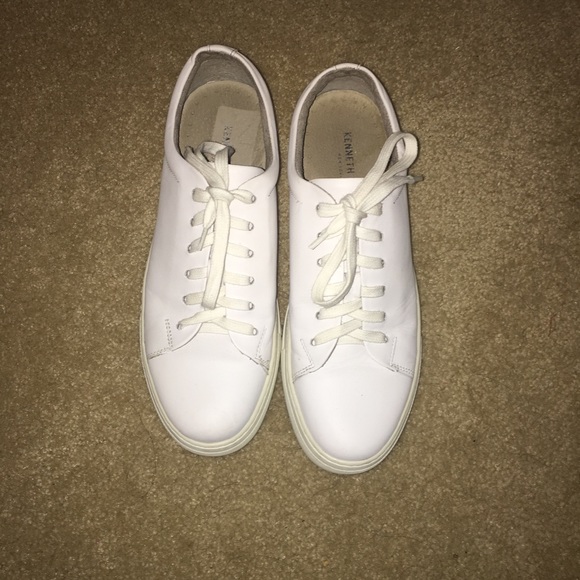 All white sneakers - Picture 4 of 5